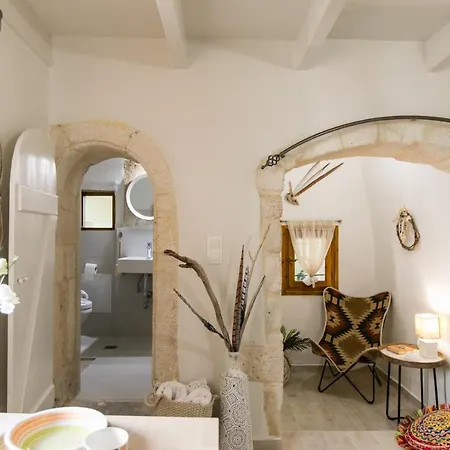 Kamaraki Apartment